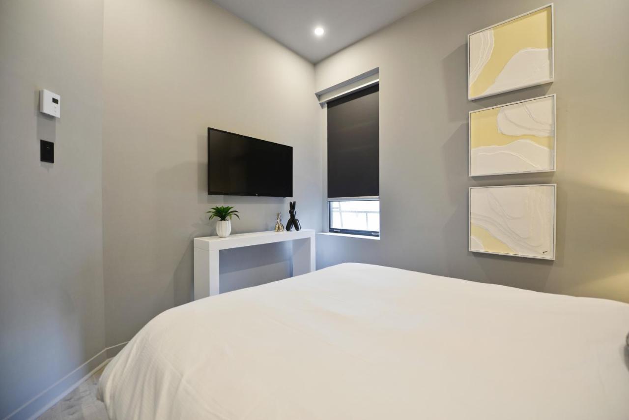 Stanley Court Apartments By Simplissimmo มอนทรีอัล ภายนอก รูปภาพ