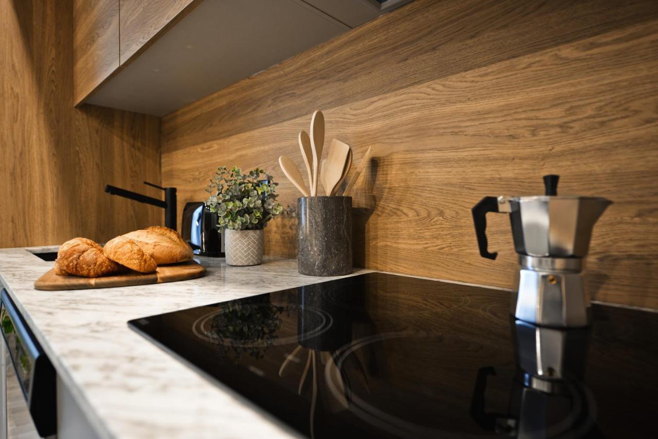 Stanley Court Apartments By Simplissimmo มอนทรีอัล ภายนอก รูปภาพ
