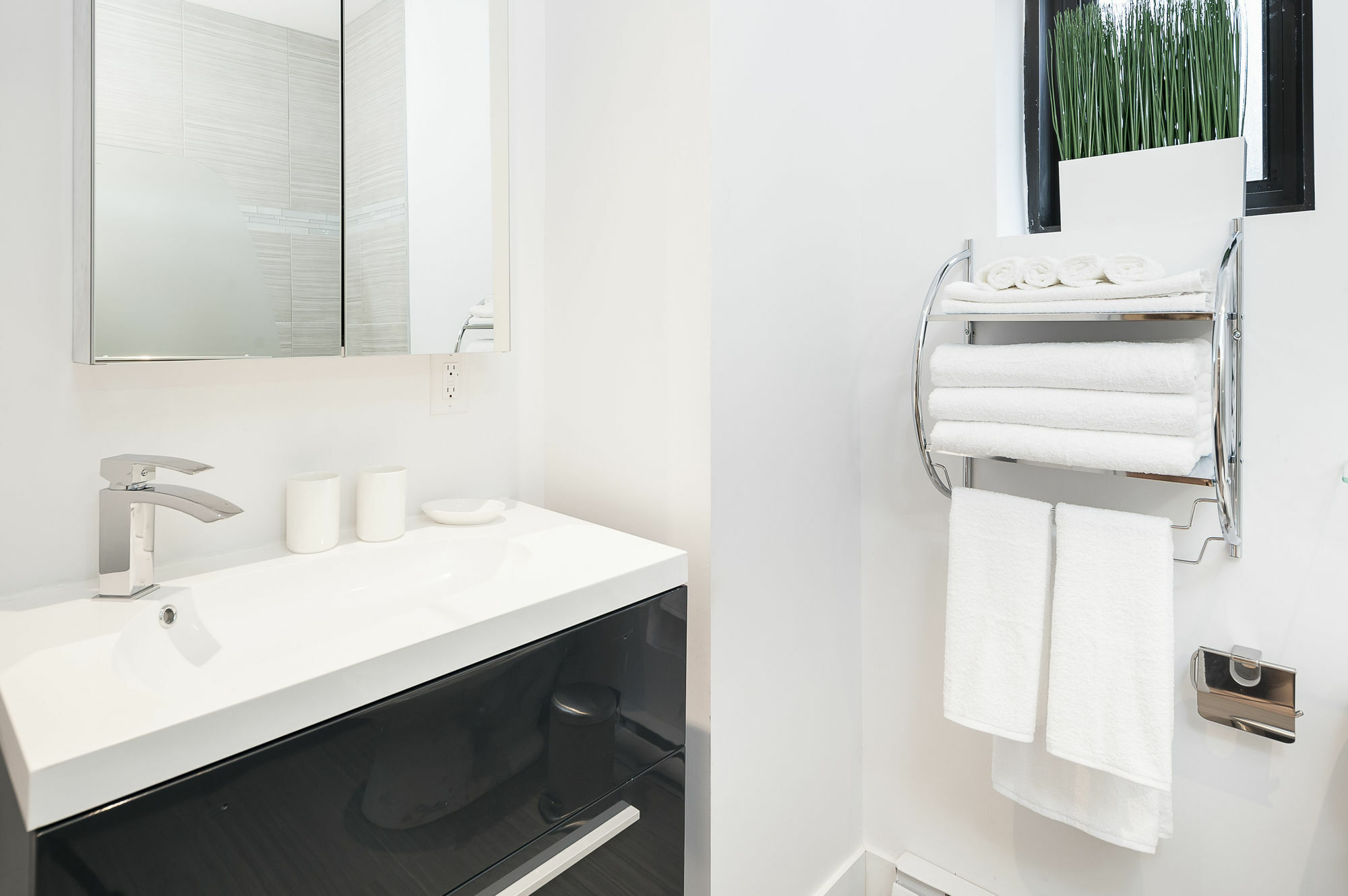 Stanley Court Apartments By Simplissimmo มอนทรีอัล ภายนอก รูปภาพ